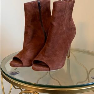 The “Ladee” Rust suede peeped-toe bootie